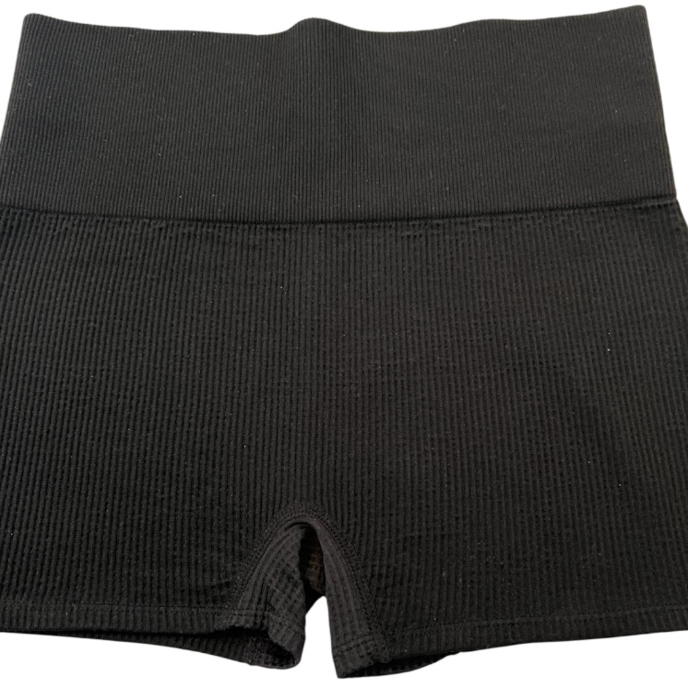 Colsie Black Performance Ribbed Shorts Women’s M NWOT